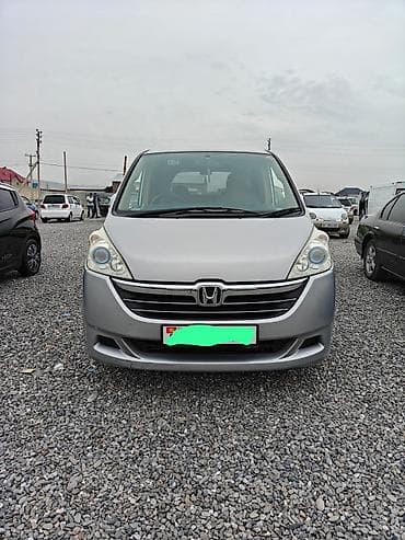q 7: Honda Stepwgn: 2005 г., 2 л, Автомат, Бензин, Минивэн — 1