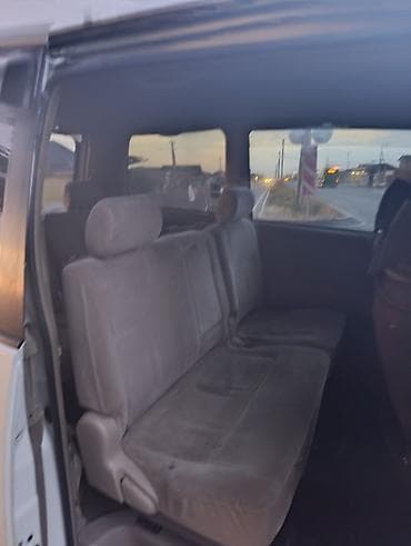 кара авто: Toyota Noah: 2003 г., 2 л, Автомат, Бензин, Минивэн — 5