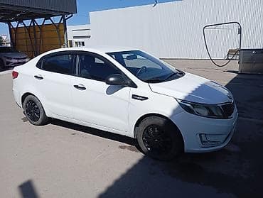 keyless go: Kia Rio: 2015 г., 1.4 л, Ручные, Бензин, Седан — 2