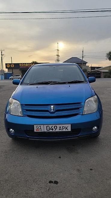 Toyota Ist: 2003 г., 1.3 л, Автомат, Бензин, Хэтчбэк