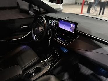 toyota corolla e120: Toyota Corolla: 2025 г., 1.8 л, Гибрид, Седан — 8