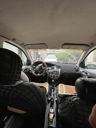 fit 2006: Ford Focus: 2003 г., Хэтчбэк — 8