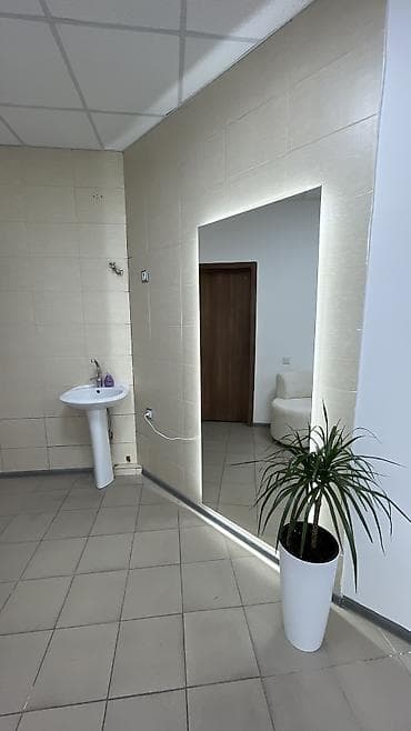 гавана: Аренда кабинетов в салонах красоты, 30 м² — 5