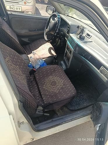 Chevrolet Nexia: 2003 г., 1.5 л, Механика, Бензин, Седан