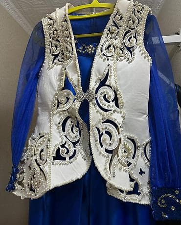 горнолыжные куртки женские: Национальный костюм, Женский — 3