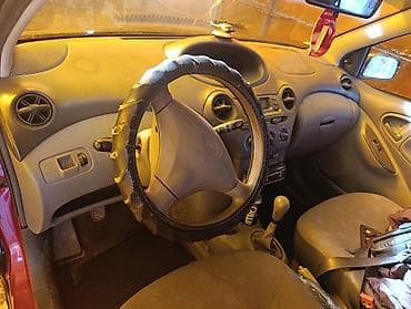 bud yuan up: Toyota Yaris: 2001 г., 1 л, Ручные, Бензин, Хэтчбэк — 6