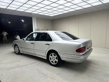 Mercedes-Benz E-Class: 1997 г., 3.2 л, Автомат, Бензин, Седан — 2