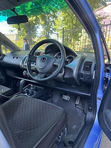 фит 300000: Honda Fit: 2003 г., 1.5 л, Вариатор, Бензин, Хэтчбэк — 5