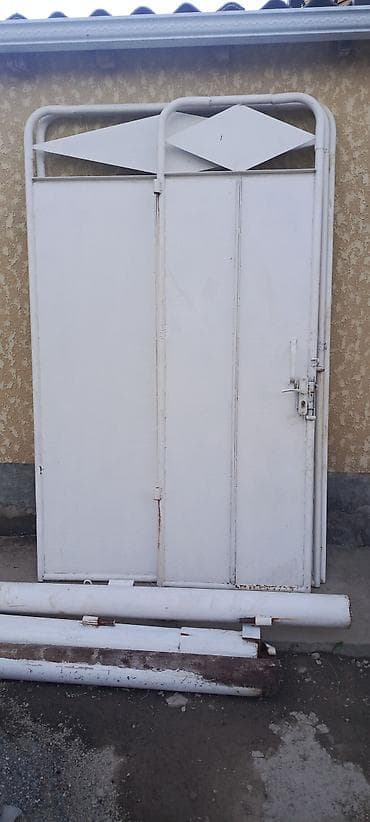 Үй жана бакча: Дарбазага эшиктер Болоттуу — 1