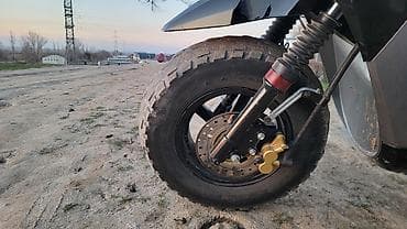 мопед 125: Скутер самурай 50–150 см³ (карбюраторный, вариатор). Компактный — 1