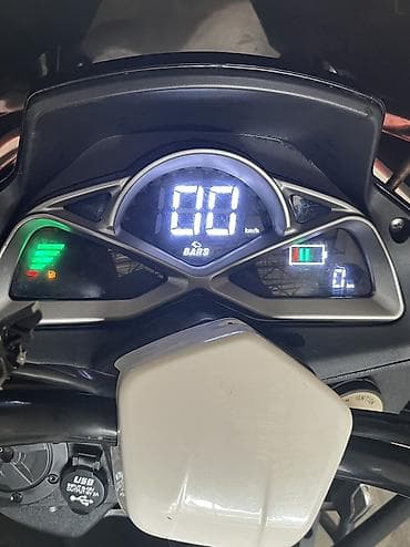 скутер водной: Макси-скутер Yamaha, 150 куб. см, Бензин, Б/у — 6