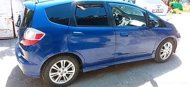 Продажа авто: Honda Fit: 2008 г., 1.5 л, Автомат, Бензин, Хэтчбэк — 2