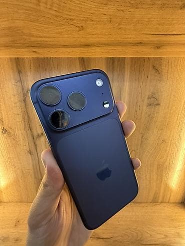 телефон 2023: IPhone 17 Pro, Синий, 100 % — 2
