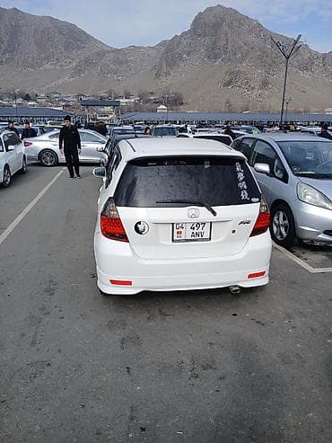 fit 2012: Honda Fit: 2002 г., 1.5 л, Вариатор, Бензин, Хэтчбэк — 5