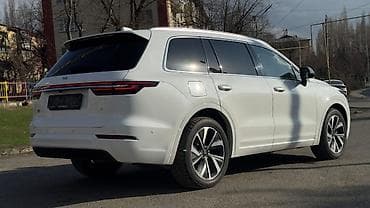 Транспорт: Lixiang One: 2021 г., 1.2 л, Автомат, Гибрид, Кроссовер — 1