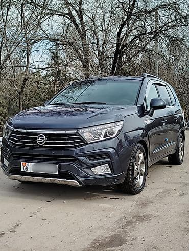 matiz 2009: Ssangyong Korando Turismo: 2018 г., 2.2 л, Автомат, Дизель, Минивэн — 1