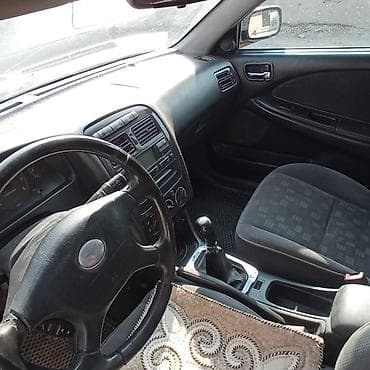 lexus es 2010: Toyota Avensis: 2001 г., Механика, Седан — 3