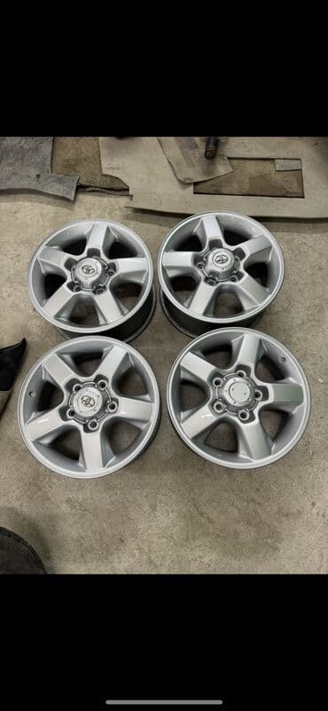 Колеса в сборе 285 / 60 / R 18, Зима, Б/у, Комплект, Внедорожные (АТ/МТ), Литые, отверстий - 5