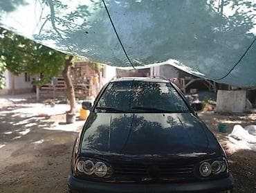 Volkswagen Passat: 1993 г., 1.8 л, Механика, Бензин, Универсал — 2