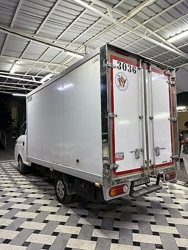 пол прсеп: Hyundai Porter: 2018 г., 2.5 л, Механика, Дизель, Фургон — 6