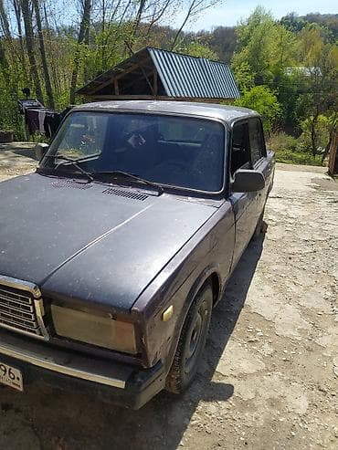 скотч с надписью: ВАЗ (ЛАДА) 2107: 2000 г., 1.6 л, Ручные, Бензин, Седан — 1