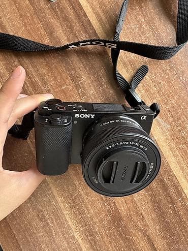 чехлы хр: Продаю камеру SONY ZV-E10 + 16-50 Black. Есть флешка 128гб Коробка всё — 2