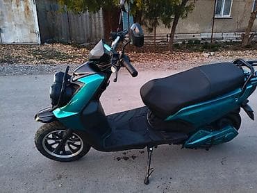 скутера с японии: Скутер 50–125 см³ (класс City/Street), стильный и практичный. - Яркая — 2