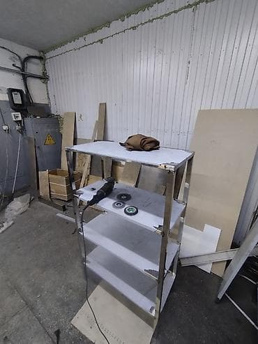 Торговое оборудование: Стеллаж полностью нержавейка размер 83х40х127 толщина листа 0.9мм — 2