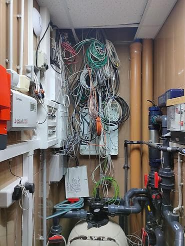 Курулуш адистиктери: Электрик. 6 жылдан ашык тажрыйба — 8