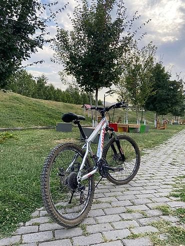 Транспорт: Горный велосипед ZOOM - Тип: хардтейл, рама М - Трансмиссия — 3