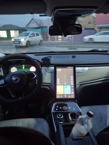 jac машина: Weltmeister EX5, 2020 г., 106000 км, Передний, В наличии — 4