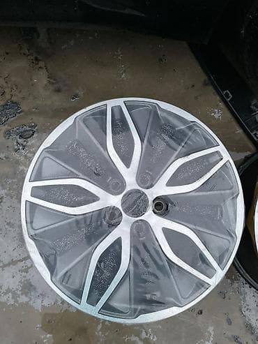 s4 2 2: Литые Диски R 17 Пара, отверстий - 5 — 1