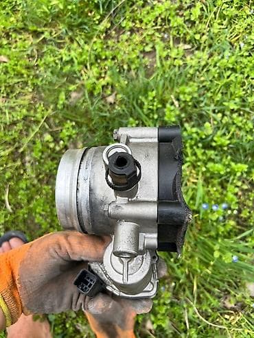 gbt dc: Дроссельная заслонка BMW Б/у, Оригинал — 2