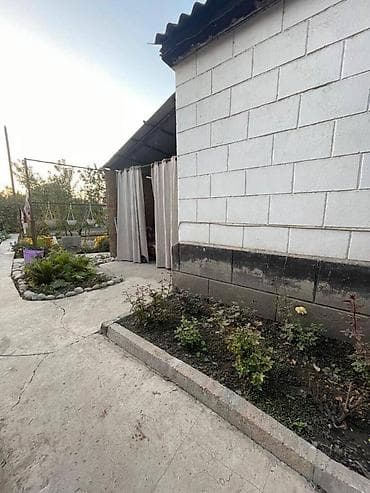 Кыймылсыз мүлк: Үй, 73 м², 3 бөлмө, Риелтор — 3