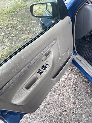 авто крепежи: Mazda Demio: 1999 г., 1.3 л, Механика, Бензин, Хэтчбэк — 6