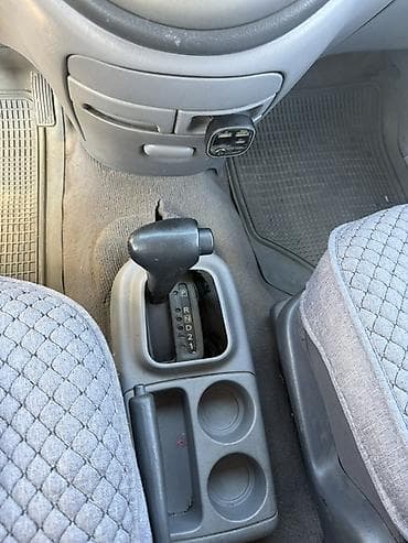 пластик на танк: Toyota Previa: 2001 г., 2 л, Автомат, Бензин, Минивэн — 7