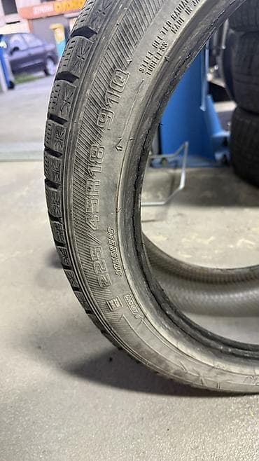 Зимняя шина без шипов 225/45 R18 в наличии только 1 шт. - Тип: зимняя