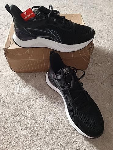 Кроссовки беговые/повседневные, черные - Дышащий верх из сетчатого