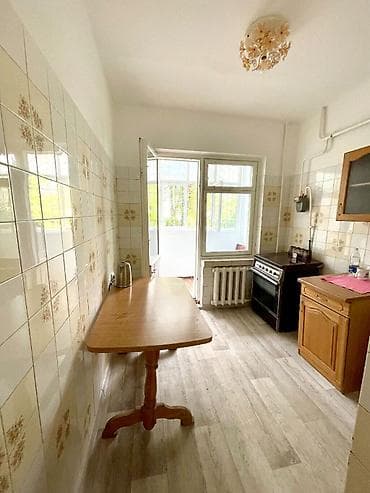 3 комнаты, 93 м², 106 серия, 1 этаж, Косметический ремонт