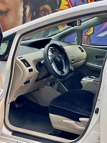 детский машина аккумулятор: Toyota Prius V: 2013 г., 1.8 л, Автомат, Гибрид, Универсал — 7
