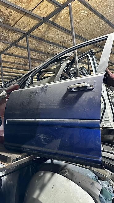 step 2: Дверь Задняя правая Toyota — 1