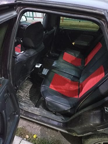 иж 16: Opel Vectra: 1993 г., Седан — 2