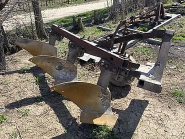 т150к купить: Продаю 3 х корпусной плуг цена 35 тыс 
Угольник 10 тыс — 1