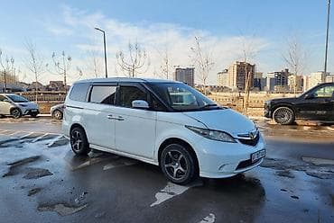 авто аврийном состоянии: Honda Elysion: 2004 г., 2.4 л — 4