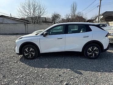 Транспорт: Changan Qiyuan Q05: 2026 г., 0.1 л, Автомат, Бензин, Кроссовер — 2