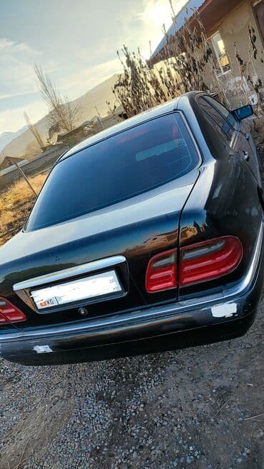 e36 купе: Mercedes-Benz 220: 1996 г., Автомат, Бензин — 5