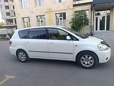 4: Toyota Ipsum: 2002 г., 2.4 л, Автомат, Бензин, Минивэн — 2
