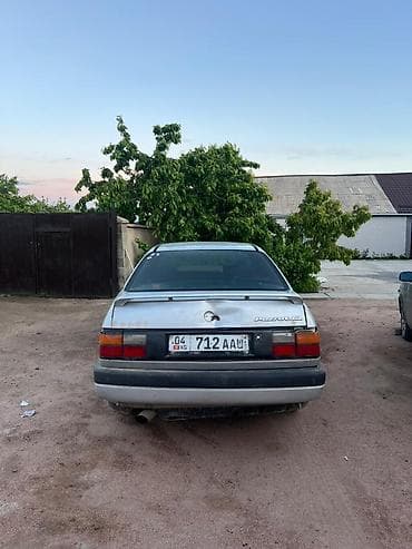 ом 606: Volkswagen Passat: 1989 г., 1.8 л, Механика, Бензин, Седан — 3