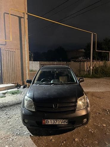 Toyota Ist: 2003 г., 1.3 л, Автомат, Бензин, Хэтчбэк