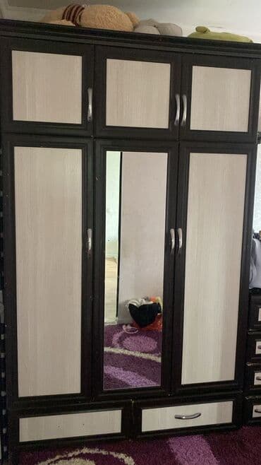 Шкафы для одежды